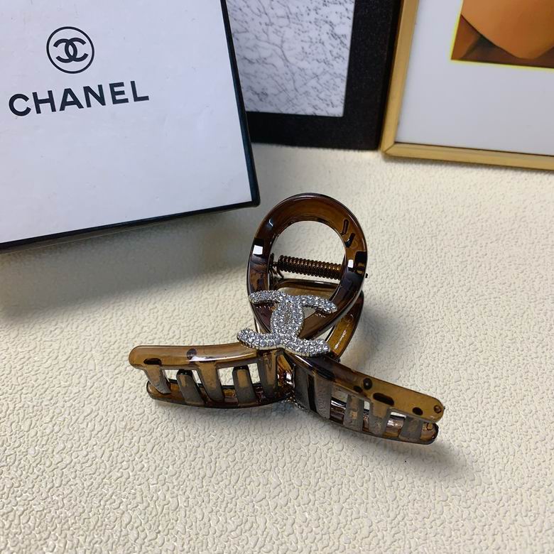 Chanel Hair Grab Clip  (2)